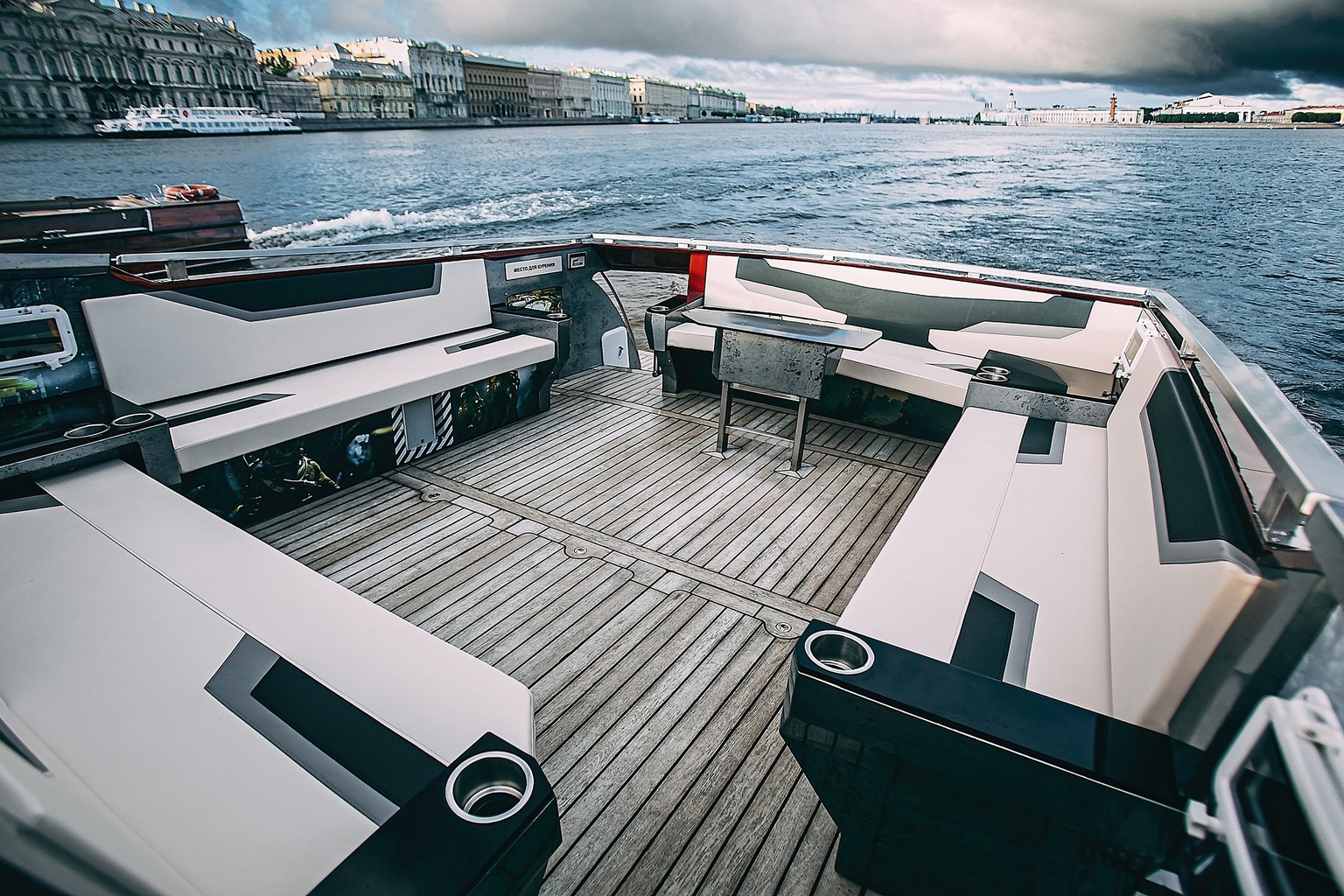 yacht_beluga_interier_10